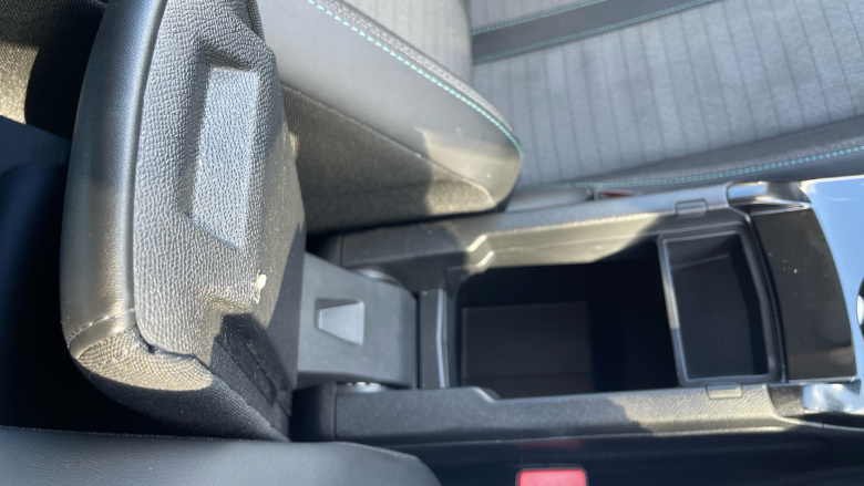 Peugeot 208 1.2 PureTech 100 Allure Premium + 5dr Petrol Hatchback